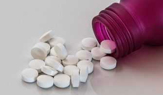 pills-384846_640