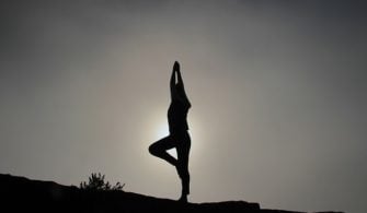 yoga-pozisyonu