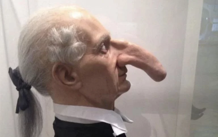 dünyanın en uzun burunlu insanı